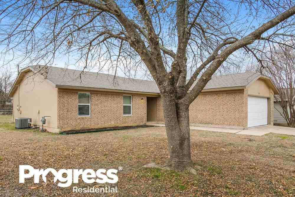 2303 Spring Breeze Dr - Photo 3 of 16