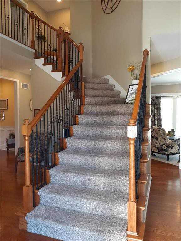 1708 Ne Craigievar Ct - Photo 2 of 18