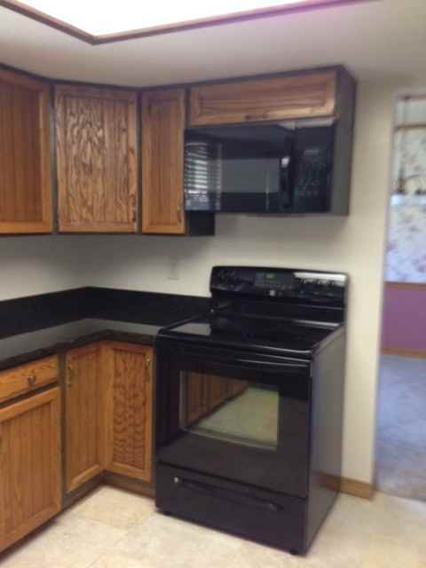 7213 S Garrison Ct - Photo 2 of 16