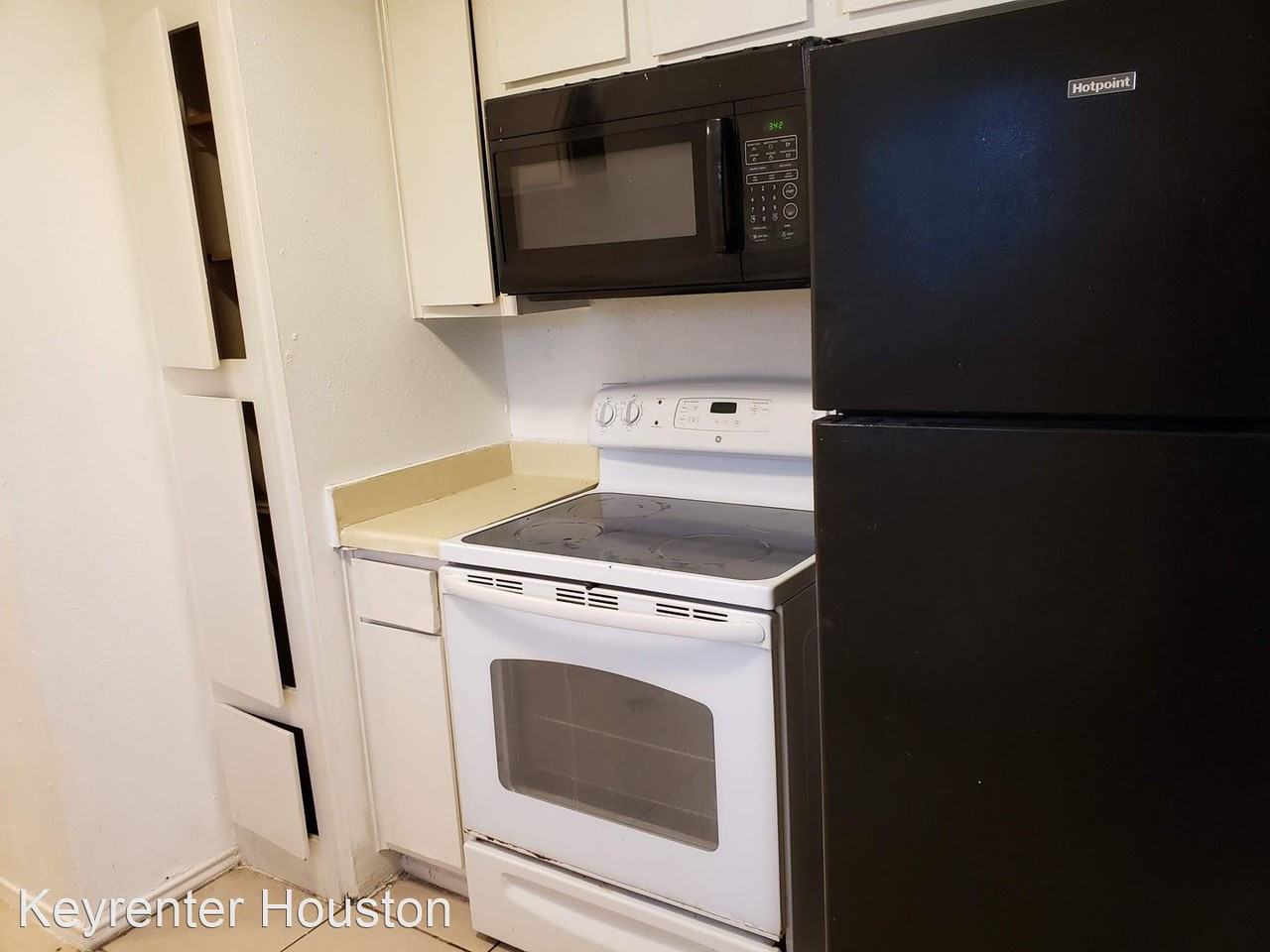 12222 Ormandy St - Photo 3 of 9