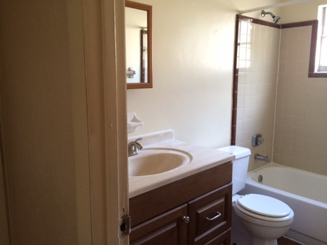 1709 SW 69th Terrace - Photo 2 of 4