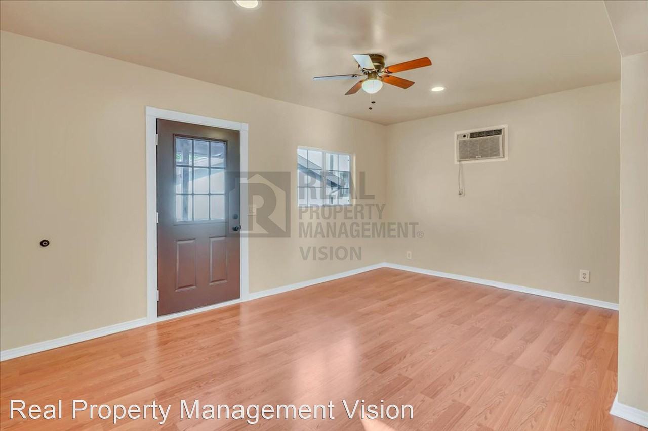 521 Fischer St - Photo 2 of 28