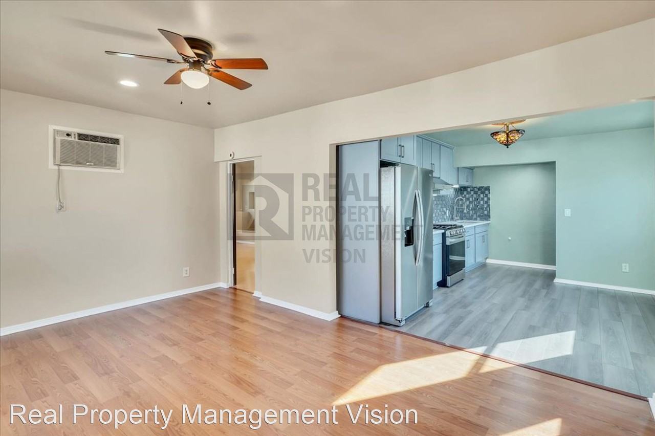 521 Fischer St - Photo 3 of 28