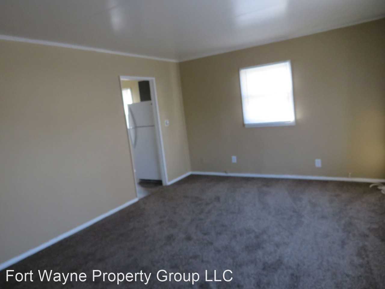 1110 E Pettit Ave - Photo 3 of 12