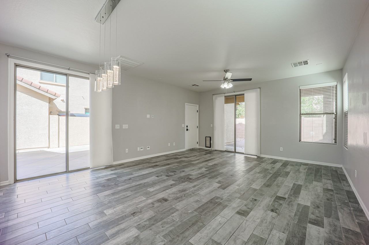 18830 E Swan Dr - Photo 6 of 41