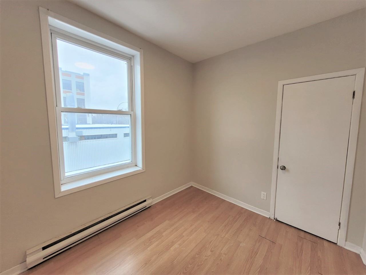 2147 Rue Masson - Photo 3 of 20