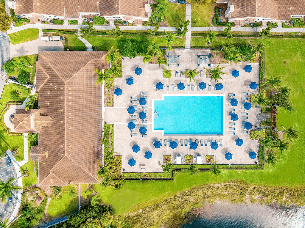 The Estates at Wellington Green Apartments 2301 Wellington Green Dr