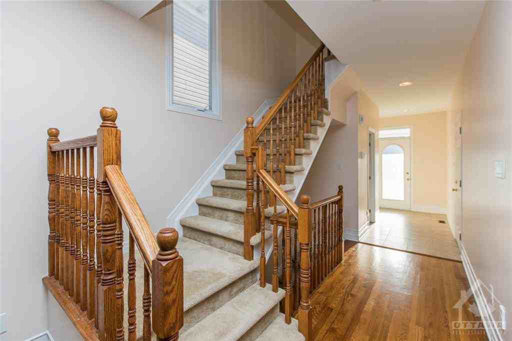 324 Parkin Circle - Photo 4 of 20