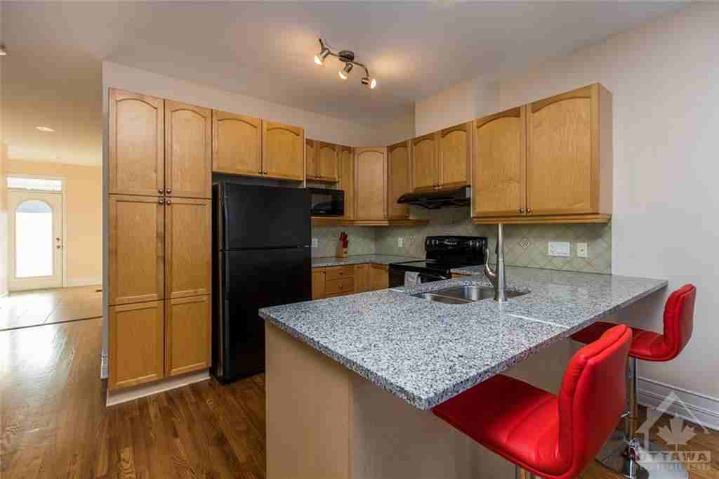 324 Parkin Circle - Photo 3 of 20