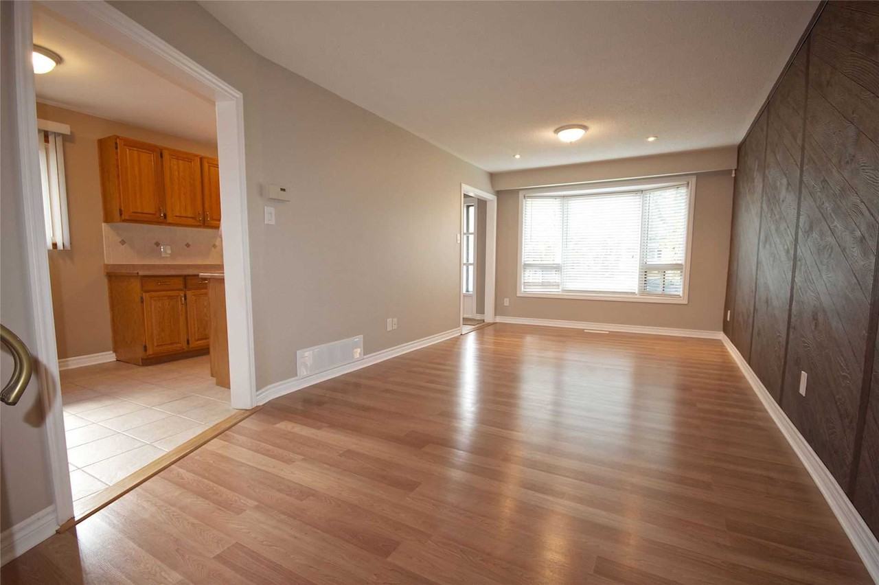 2232 Buttonbush Crescent - Photo 2 of 11