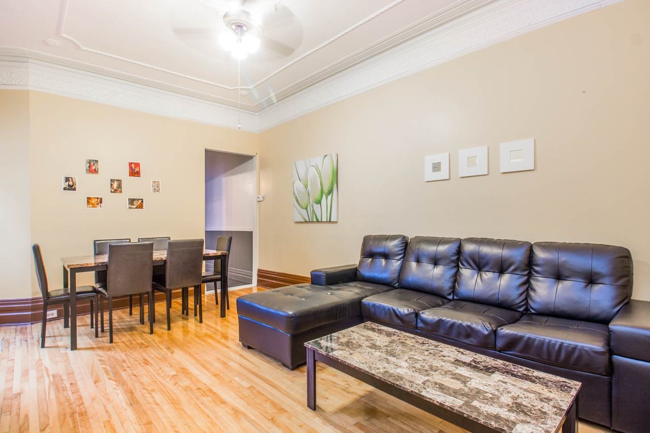 3688 Avenue du Parc Apartments 3688 Av Du Parc, Montréal, QC H2X 2J1