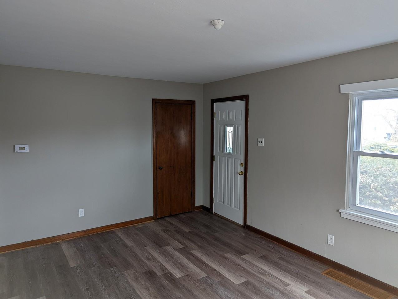 9312 Harold Drive - Photo 3 of 15