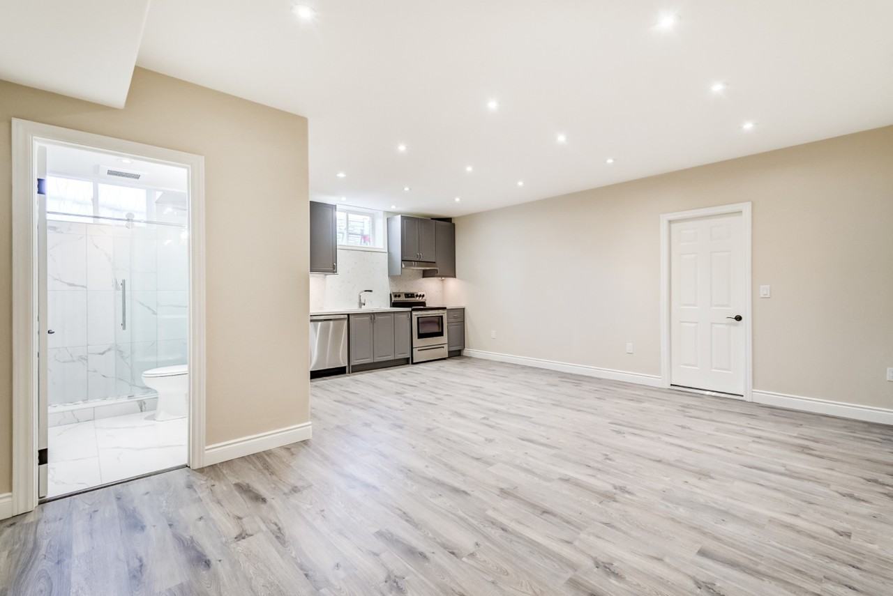 68 Cork Avenue #2 - Photo 7 of 9