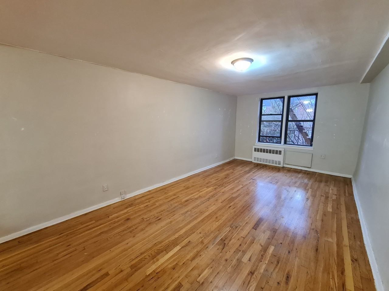 85th 85th Avenue 5F - Photo 2 of 10