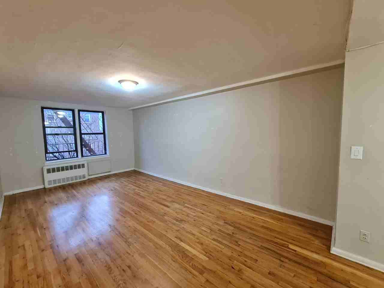 85th 85th Avenue 5F - Photo 3 of 10