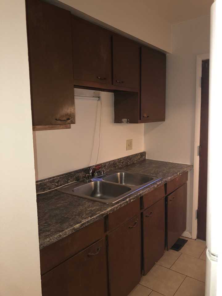 4336 Fair Oaks Road - Photo 4 of 12