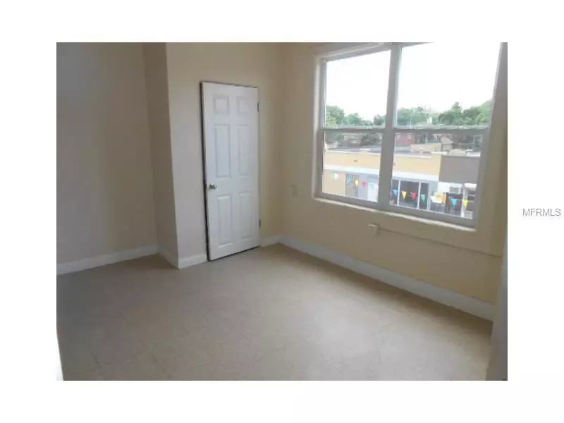 219 South Parramore Avenue #2B - Photo 2 of 5