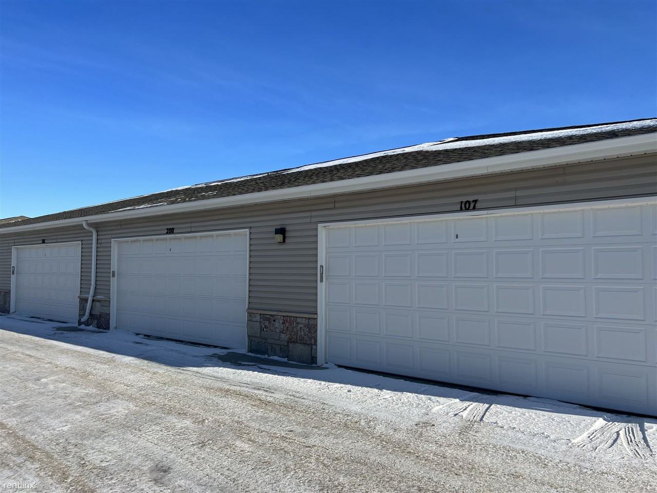 Timber Cove Apartments - Photo 3 of 6