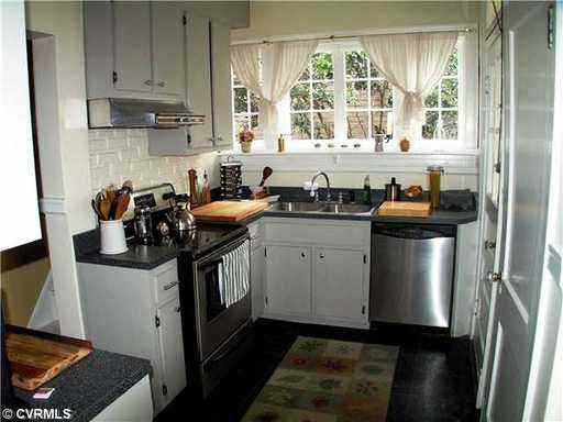 4202 Augusta Ave - Photo 3 of 7