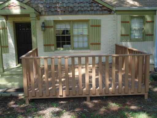 555 Ashburton Ave - Photo 3 of 26