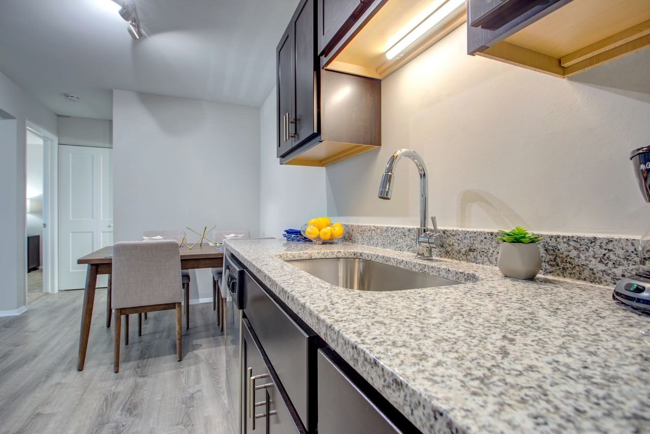 Haven Hoffman Estates Apartments 725 W Bode Cir, Hoffman Estates, IL