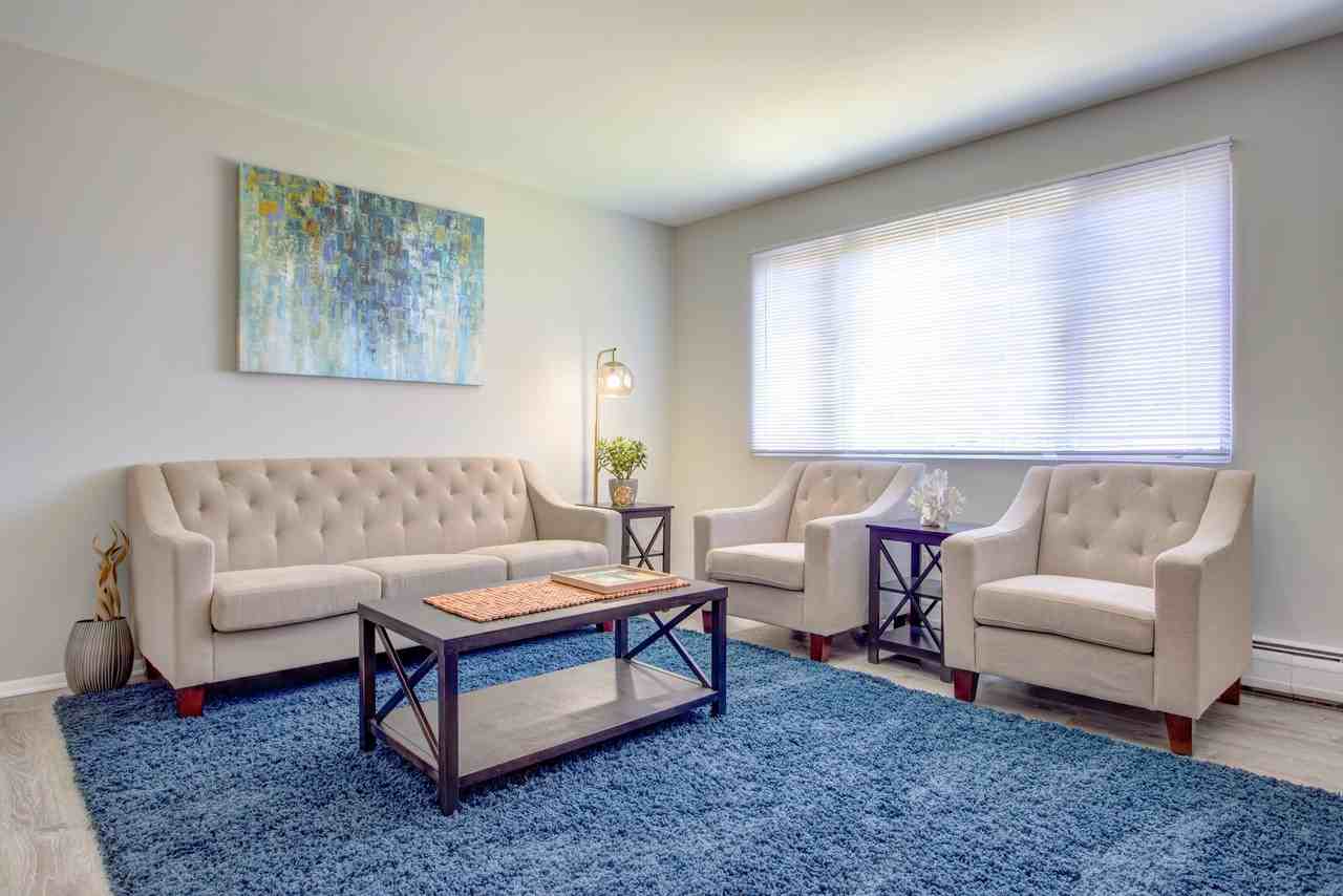 Haven Hoffman Estates Apartments 725 W Bode Cir, Hoffman Estates, IL