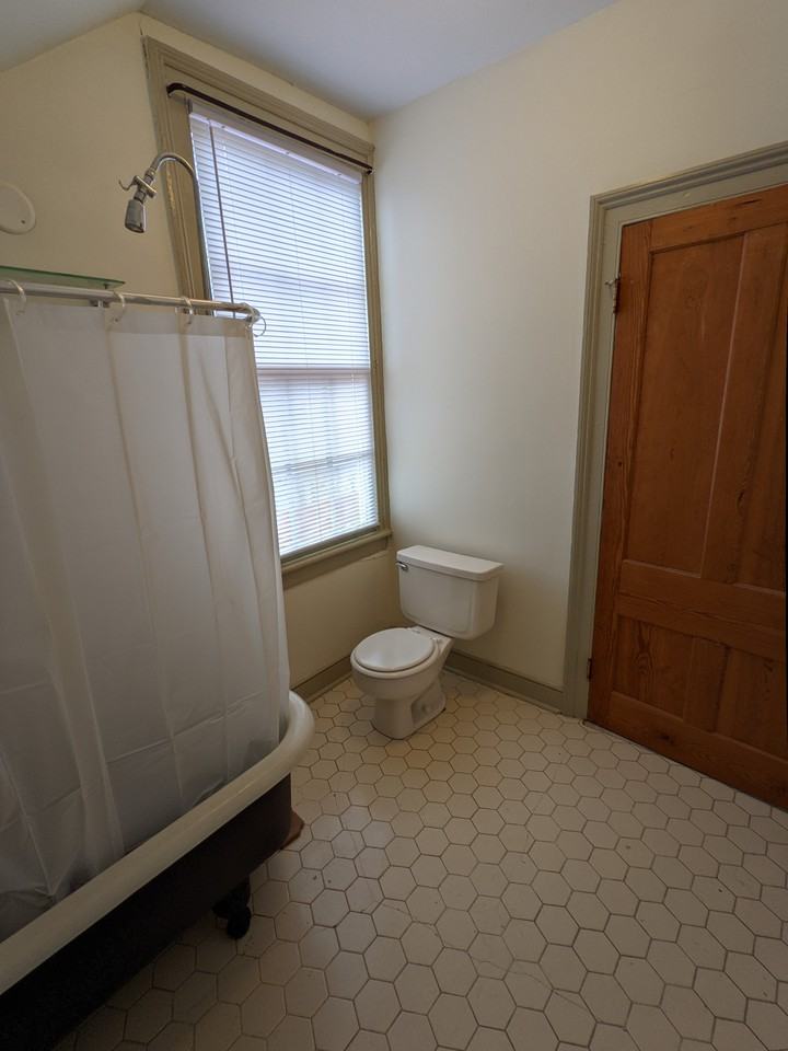 416 4th Street - Photo 2 of 16