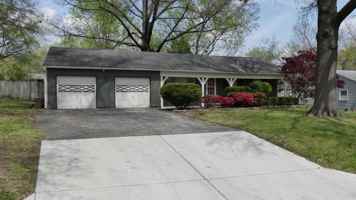 featured image of 5516 W 70th St