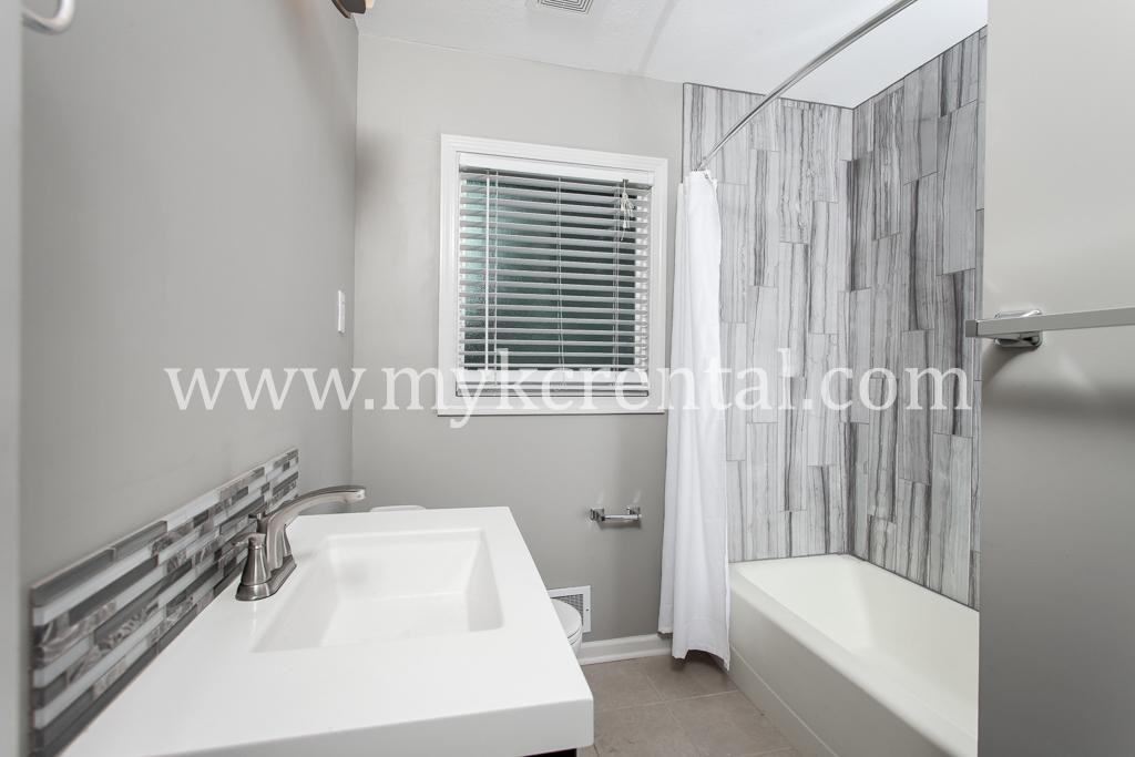 5516 W 70th St - Photo 3 of 15