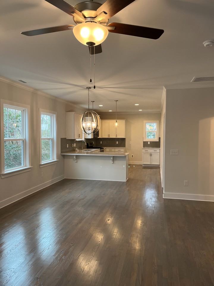 1706 Merrick St - Photo 5 of 17