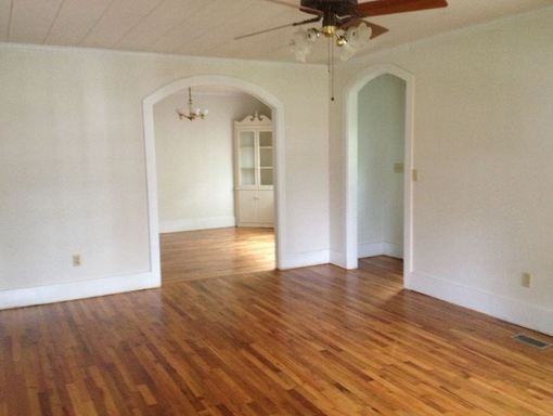 150 3 Oak Ln - Photo 2 of 11