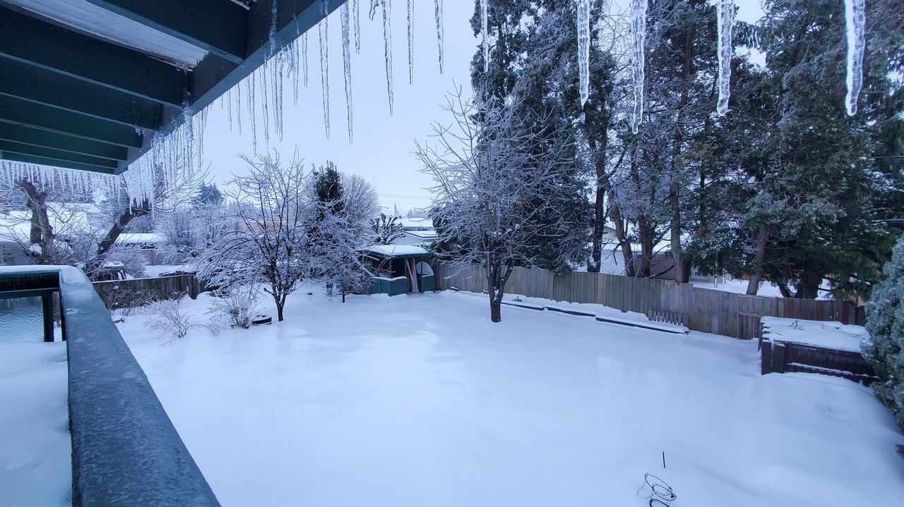 46042 Brooks Ave, Chilliwack, BC V2P 1B9, CAN 4 bedroom House Rental