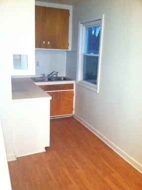 3342 Brock Dr - Photo 3 of 4