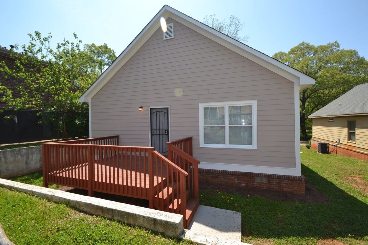 1917 Dunlap Ave - Photo 2 of 2