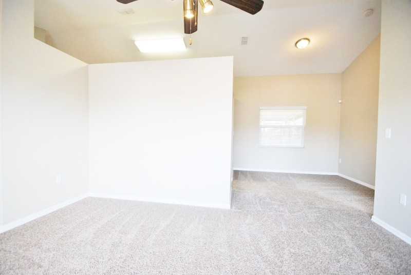 224 Thornbush Pkwy - Photo 3 of 13