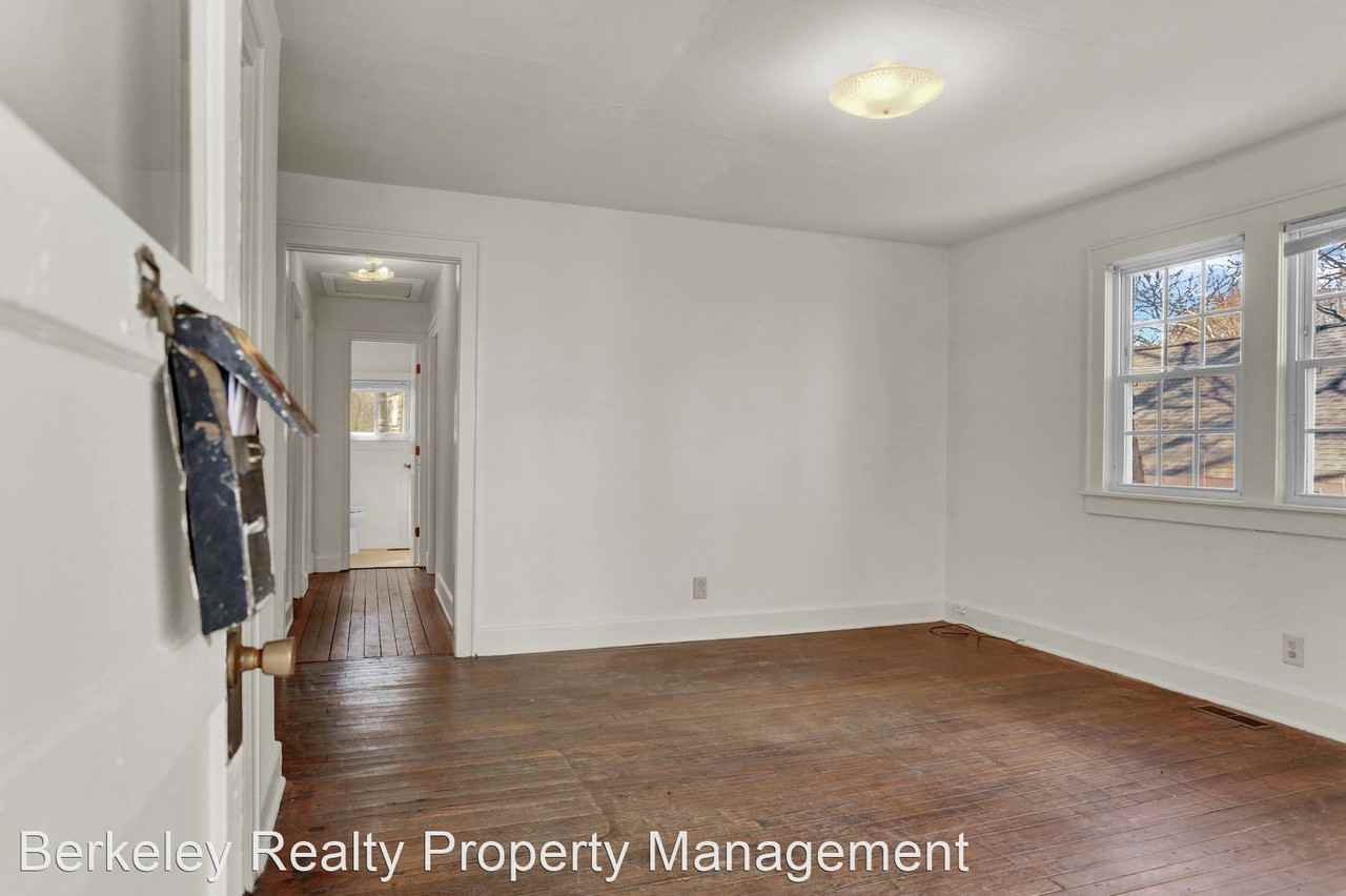 412 Griffin Avenue - Photo 2 of 16