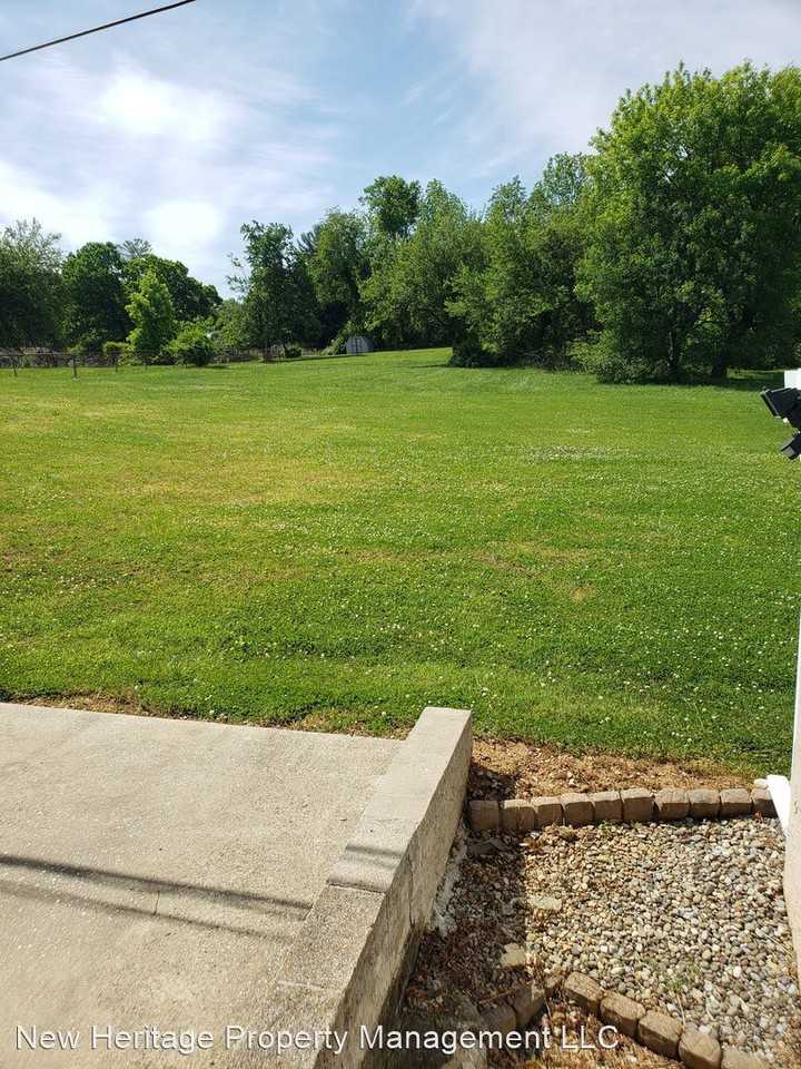 420 & 430 London Dr - 420 & 430 Harry Rd - Photo 3 of 4