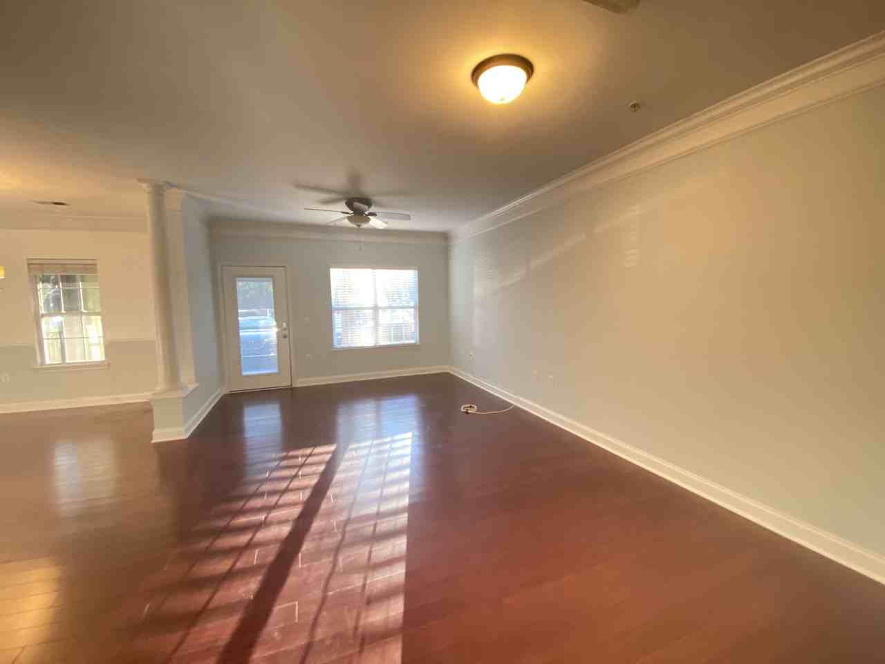 1002 Basildon Rd - Photo 3 of 18