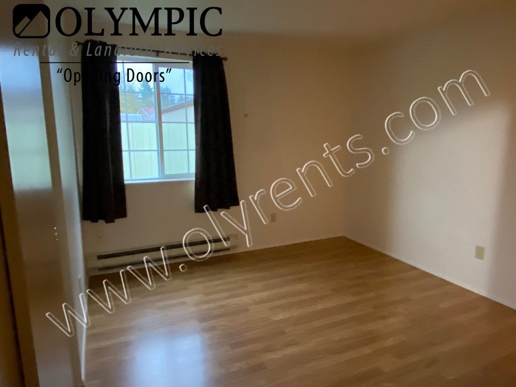 4940 Cottage Ln Se - Photo 3 of 6