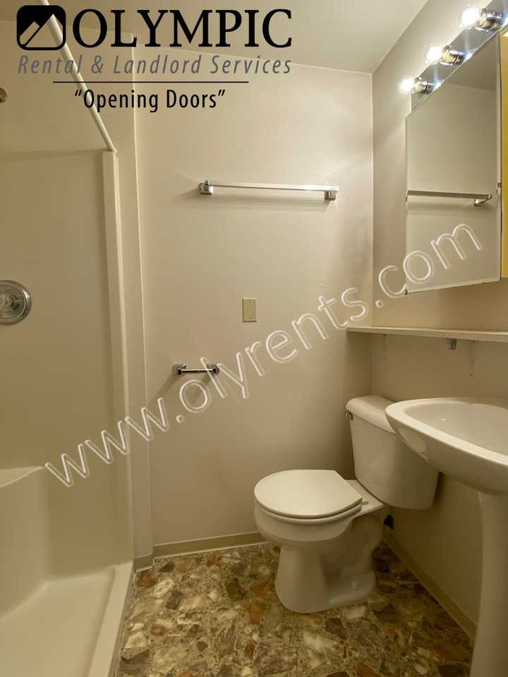 4940 Cottage Ln Se - Photo 4 of 6