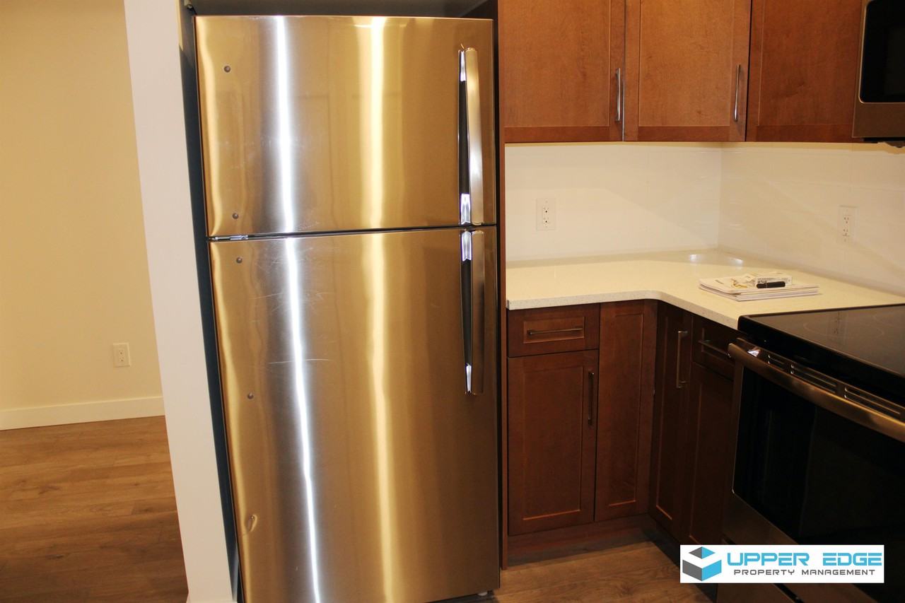 1730 213-1730 Leila Avenue - Photo 3 of 11