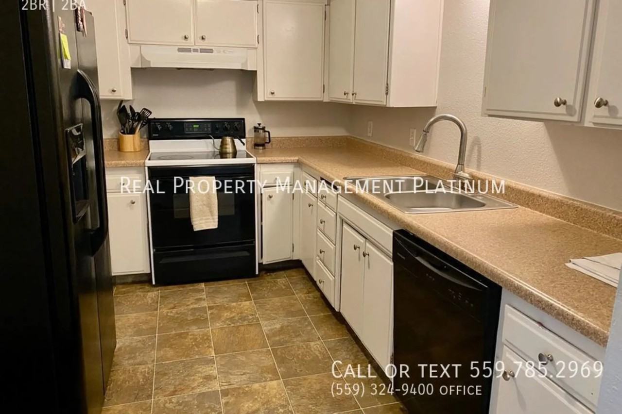 4244 N Brix Ave - Photo 2 of 9