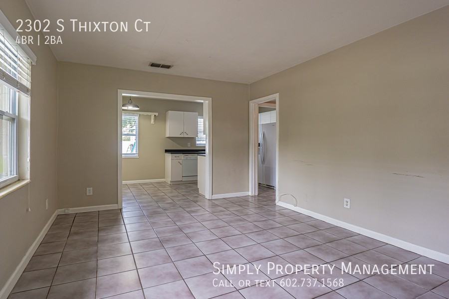 2302 S Thixton Ct - Photo 2 of 25