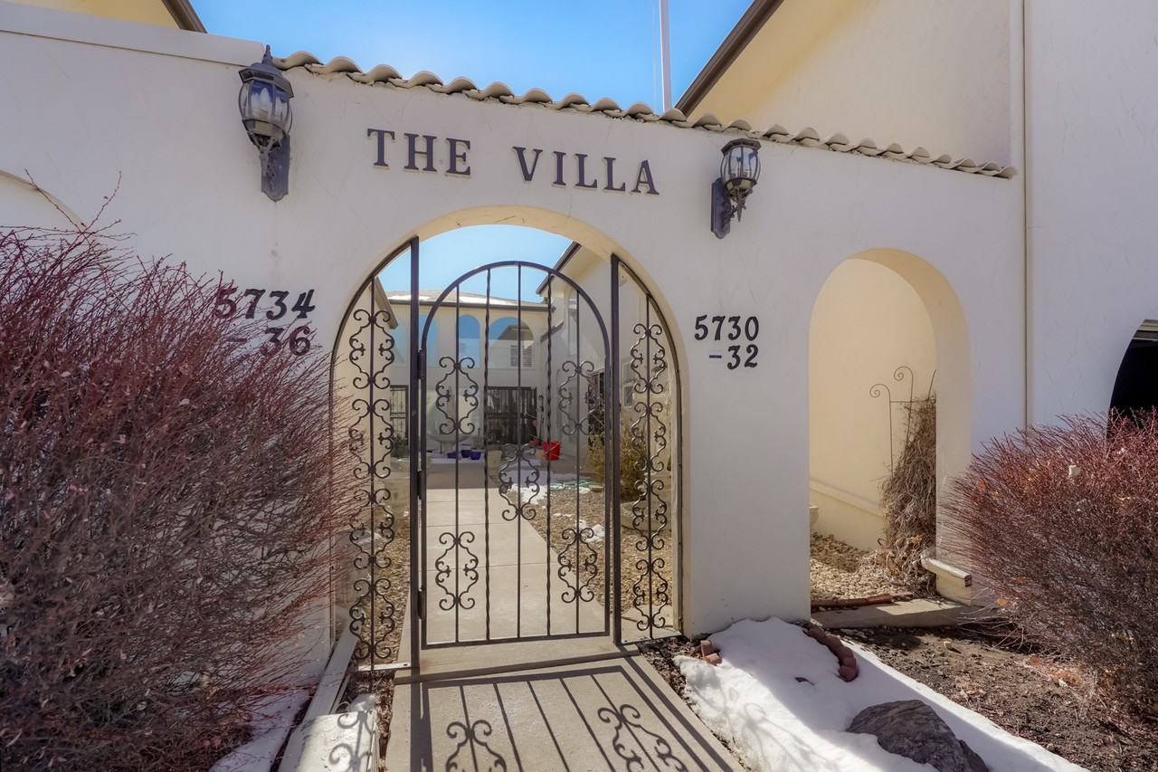 5730 E Ithaca Pl - Photo 2 of 9