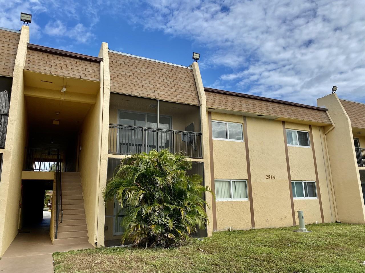 2914 Nw 55th Ave Apt 1d #1D - Photo 3 of 19