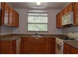 6209 Alina Baltazar - Photo 3 of 18