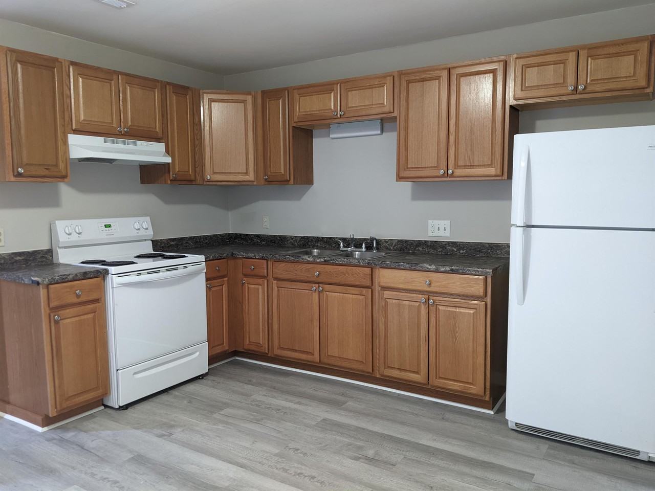 1318 Marne Ave #D - Photo 2 of 6