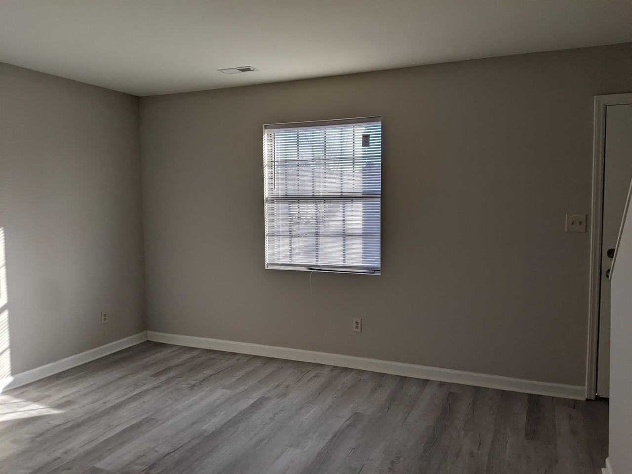 1318 Marne Ave #D - Photo 3 of 6