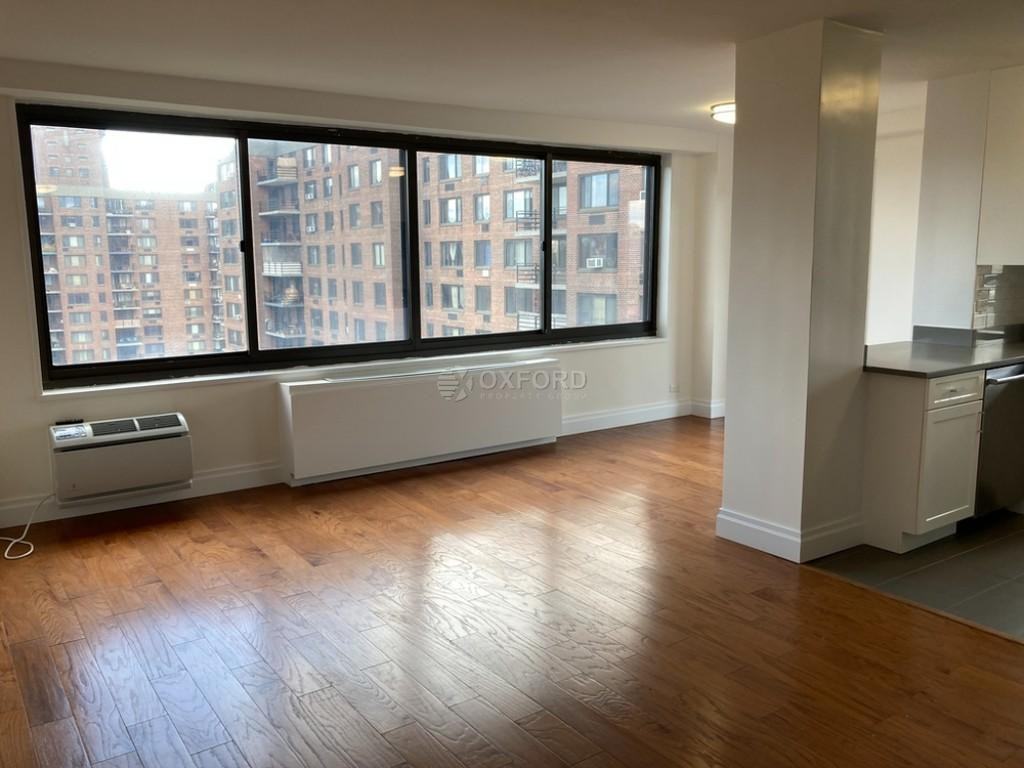 Malcolm X Blvd #14D - Photo 3 of 4