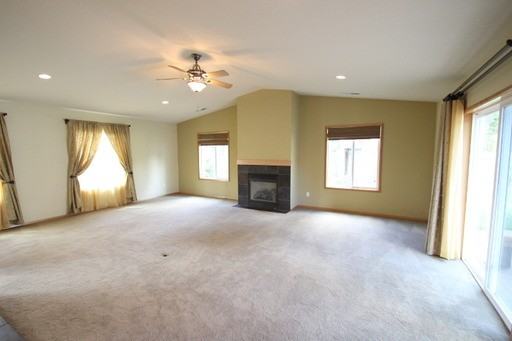 208 N Knoxville Way - Photo 2 of 21